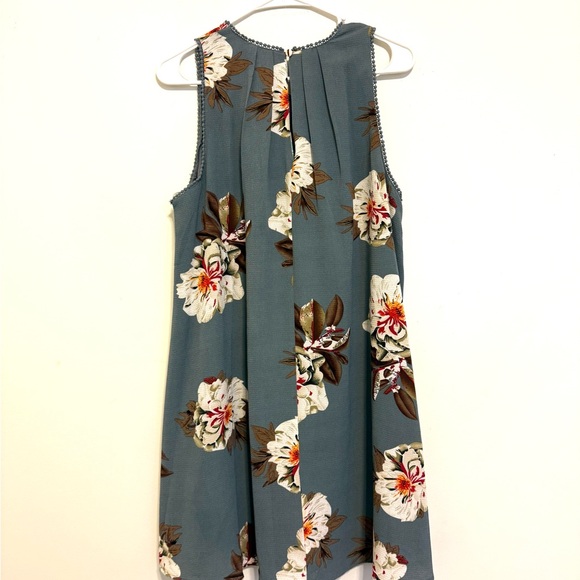 2/$30 Umgee - Gray Floral Sleeveless Mini Dress Size M NWT - Picture 8 of 10
